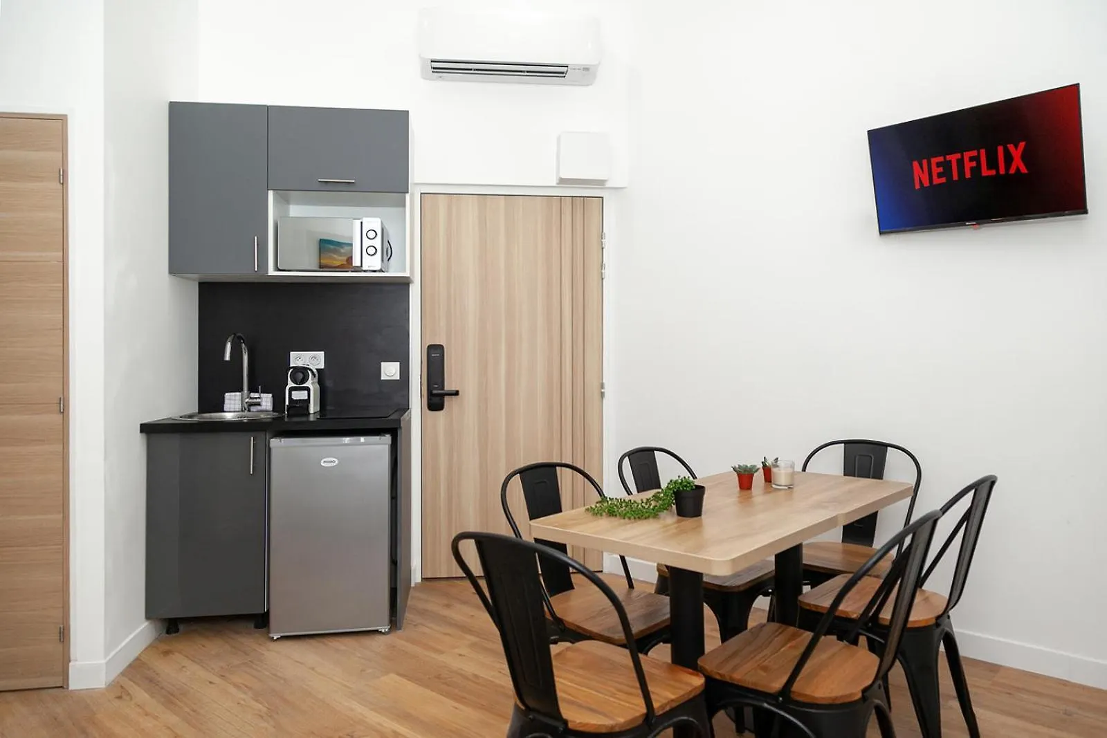 Nets Inn Apartments - La Coulee Verte Paris France